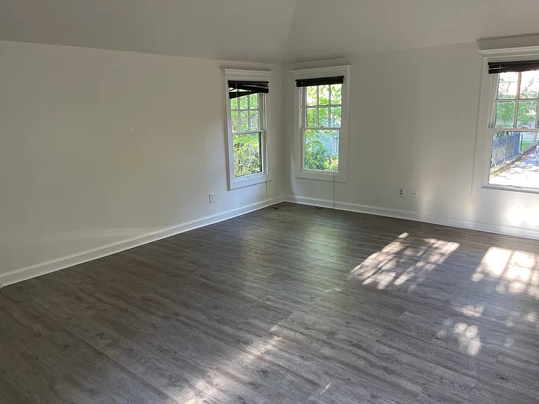 1124 N Spring St — Photo 51