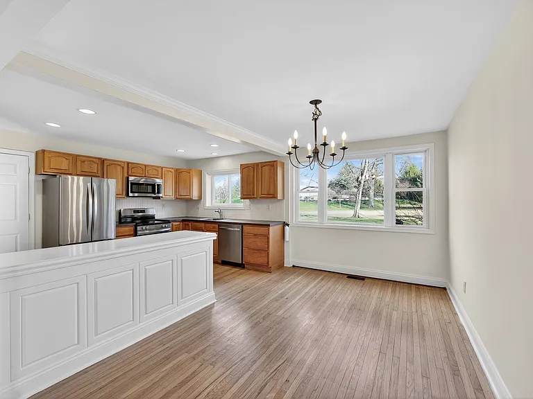 1567 Sugartown Rd — Photo 9