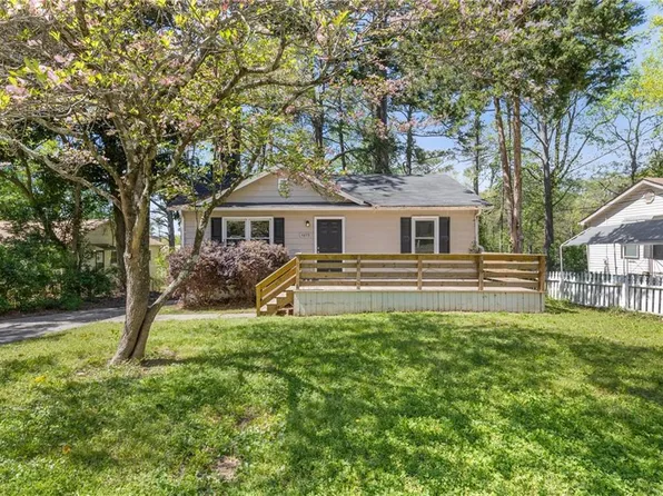 4673 Lake Cir, Forest Park, GA 30297