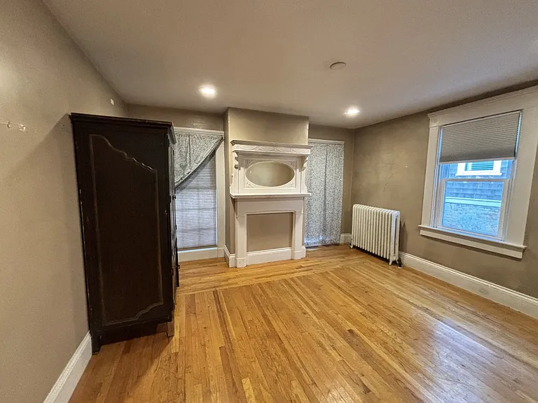 33 Dennison St — Photo 4