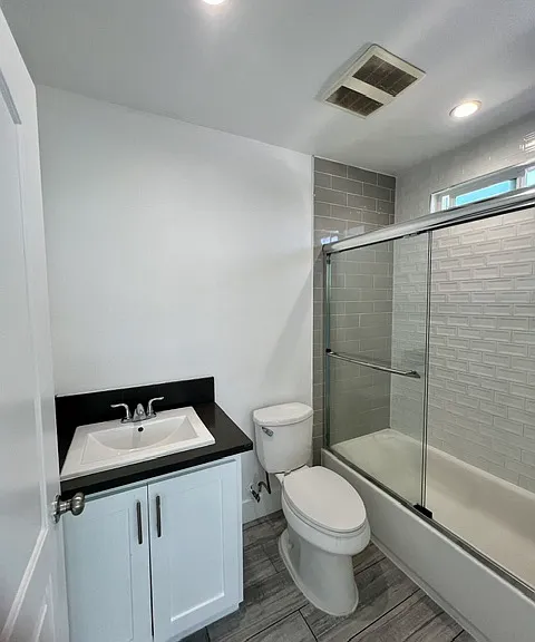 789 E 41st Pl — Photo 19