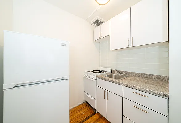 Rented by Worth Property Group | media 13