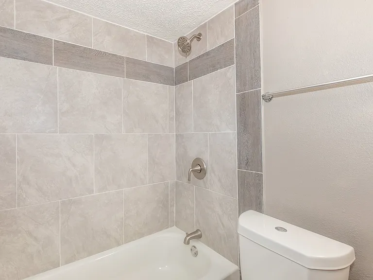 Stoneridge Apartments — Photo 28