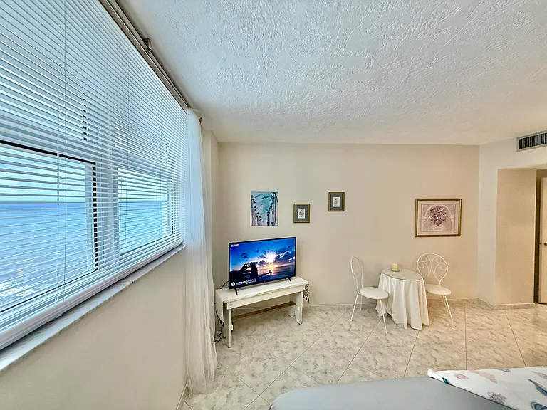4250 Galt Ocean Dr #14T — Photo 55
