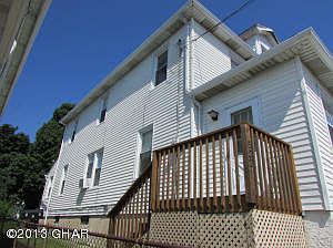 2nd image of 522 Hemlock St
