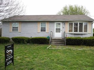 15 Hope Ave, Portsmouth, RI 02871