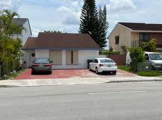 1055 SW 124th Ct, Miami, FL 33184