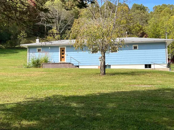 288 Lucys Ln, Buckhannon, WV 26201