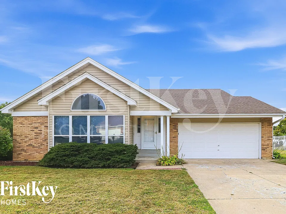 1121 Running Waters Dr
