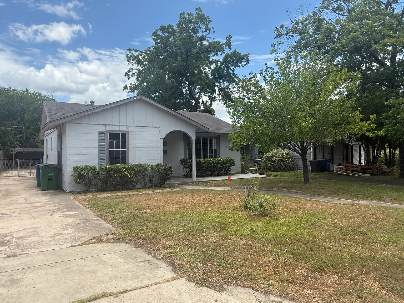 3 bed, 1717 sqft, $1,300 — Photo 4