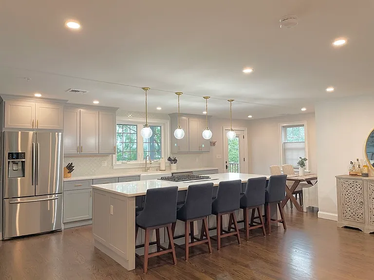 27 Suffolk St #3 — Photo 1