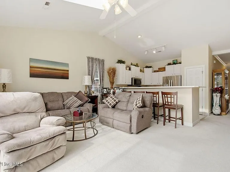 5006 Carleton Dr #113 — Photo 16