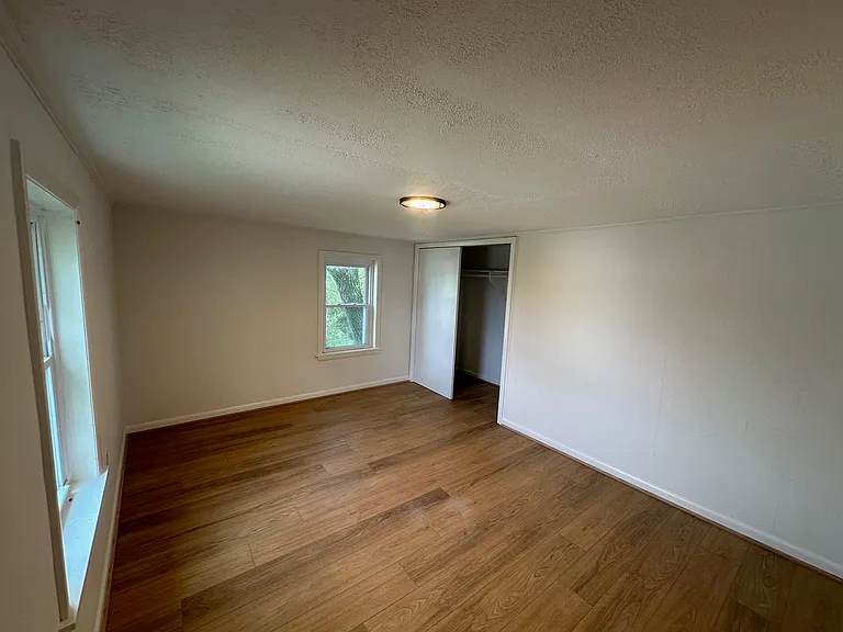 49 Waterfall Rd — Photo 14
