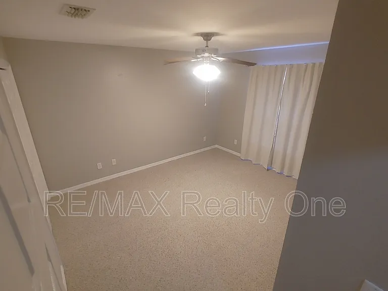 6755 W Oak Park Blvd — Photo 9
