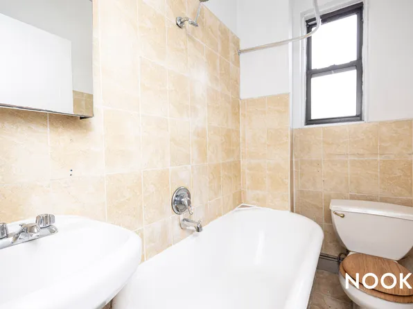 267 Clifton Place image 5 of 13