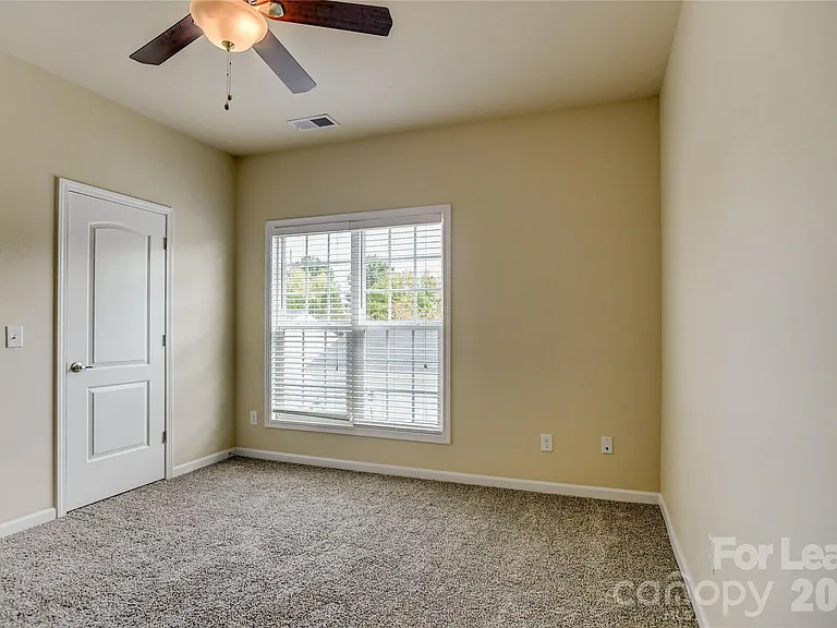 11177 Cedar Walk Ln — Photo 13