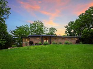 12617 W Watson Rd, Saint Louis, MO 63127