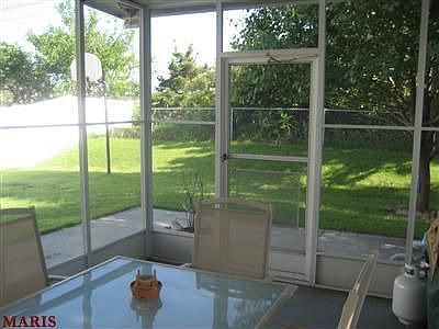 Screened-in Porch