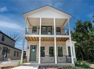 1059 N Main St, Bentonville, AR 72712