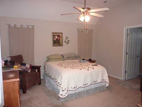2nd image of 2865 Olivia Ln