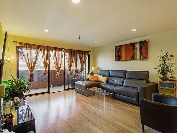 3rd image of 455 El Camino Real APT 208