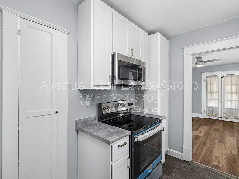 8009 Monroe Ave — Photo 20