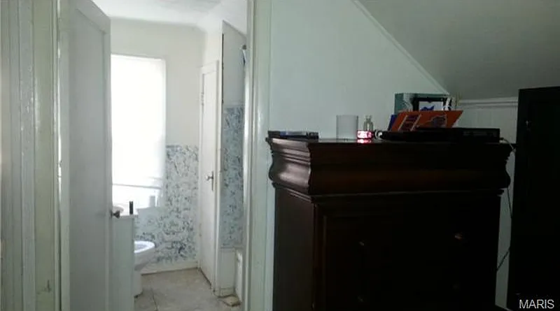 Thumbnail 10
