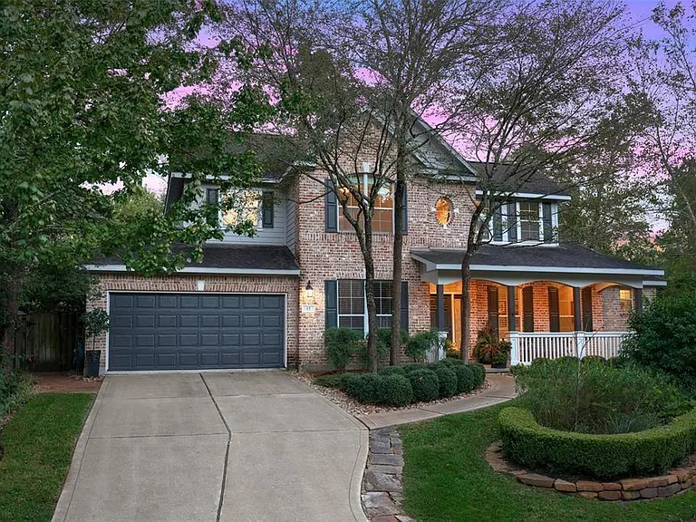 43 S Longsford Cir — Photo 1