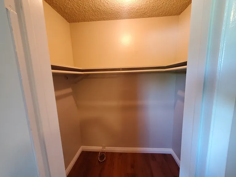 9070 Huntington Dr #6 — Photo 24