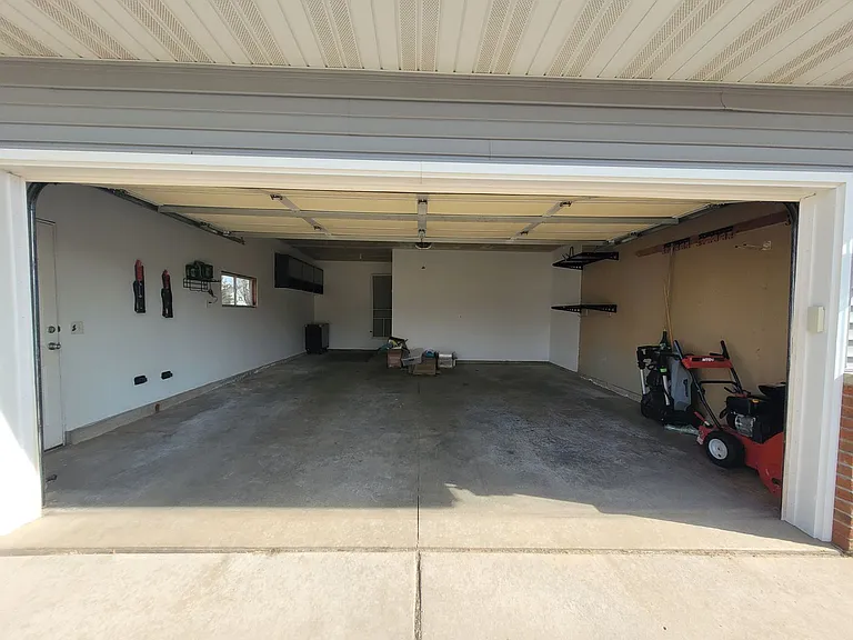 2255 Vesterheim St — Photo 34