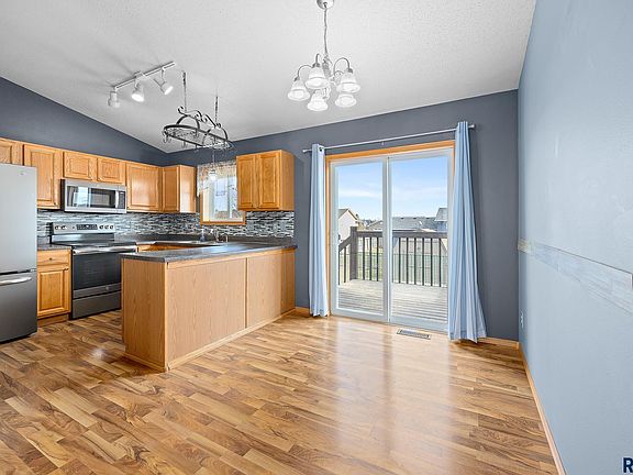 5th image of 5912 S Kerry Ave