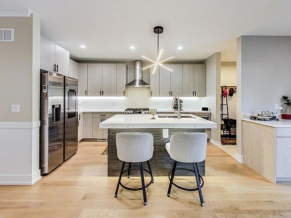 4th image of 4611 N Kasson Ave