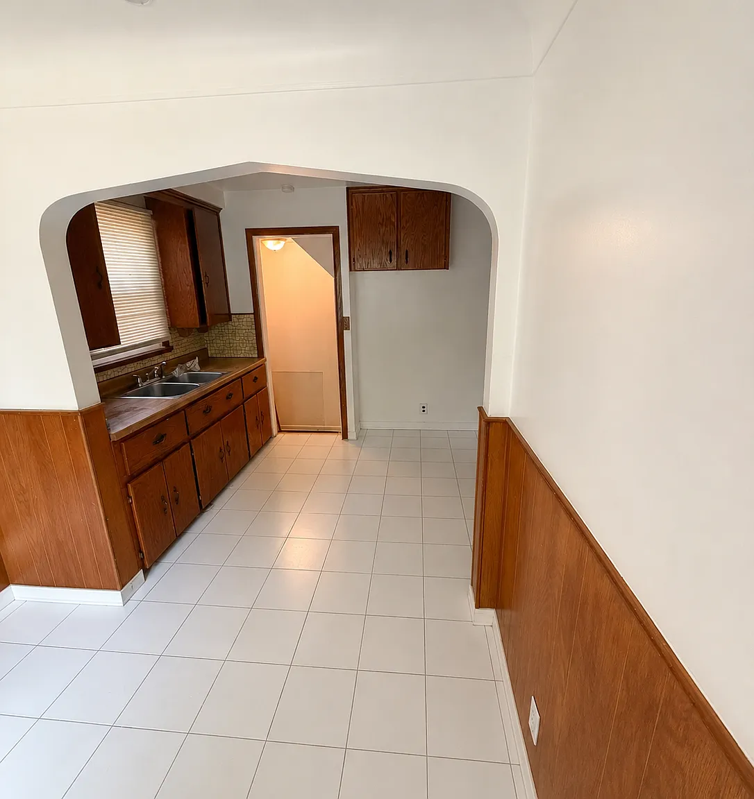 3 bed, 1025 sqft, $1,550 — Photo 4
