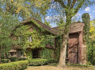 2522 Sunset Blvd, Cedar Falls, IA 50613