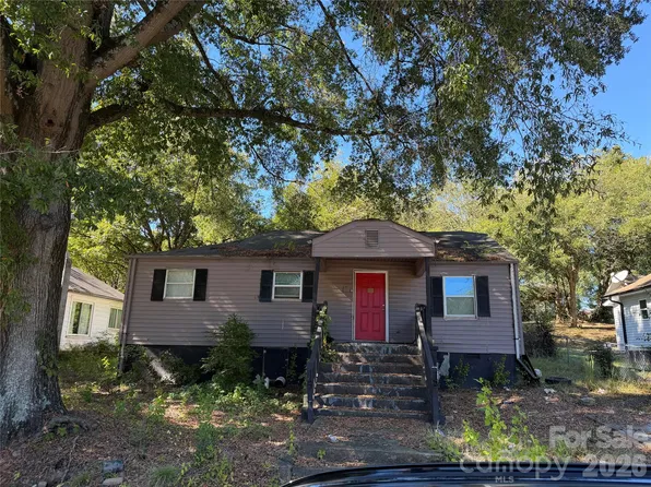 17 Meadowview Ave SW, Concord, NC 28027