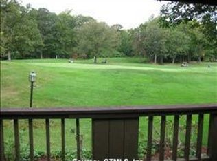 205 Acorn Ln, Stratford, CT 06614