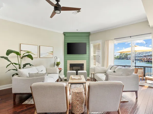 4993 Lake Palmetto Ln, North Charleston, SC 29418