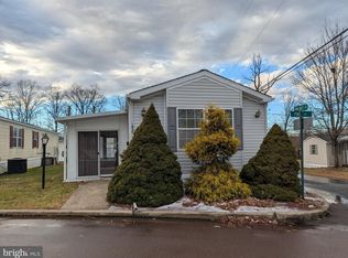 1039 Pine Cir, Telford, PA 18969