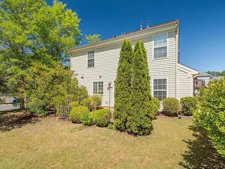 1402 Fairmont St — Photo 21