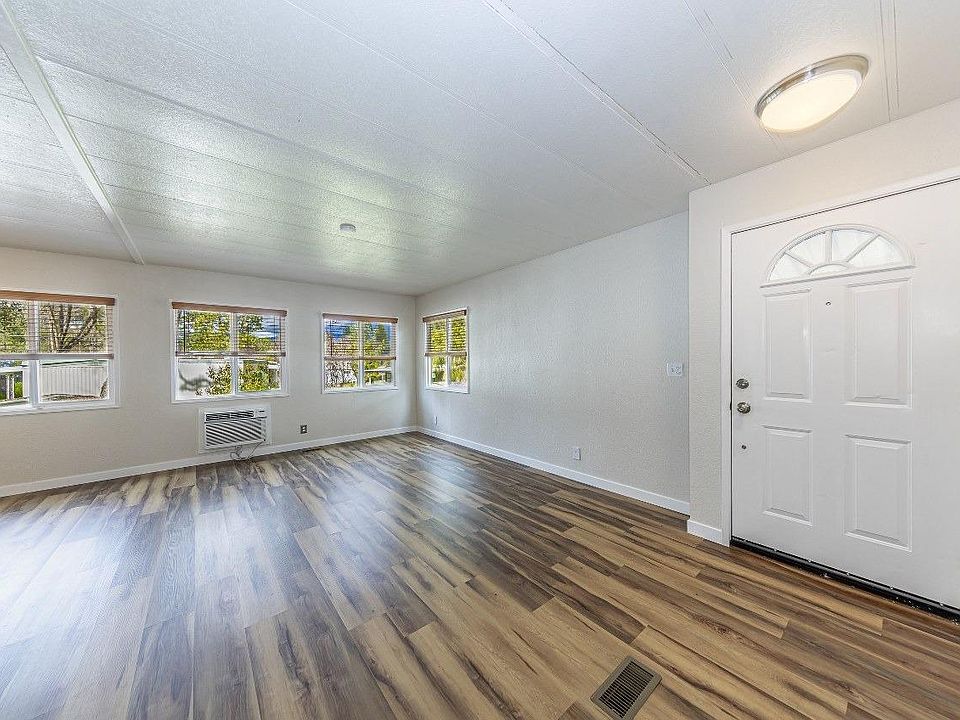 39678 Fresno Flats Rd Oakhurst CA Zillow