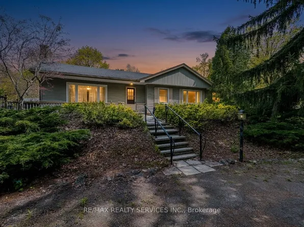 1368 Side Road 2, Burlington, ON L7P 0G9