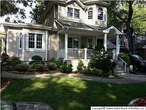 2nd image of 225 Oak Ave