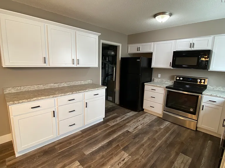 1340 Sunny Wood Dr — Photo 14