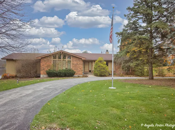33525 N Christa Dr, Ingleside, IL 60041