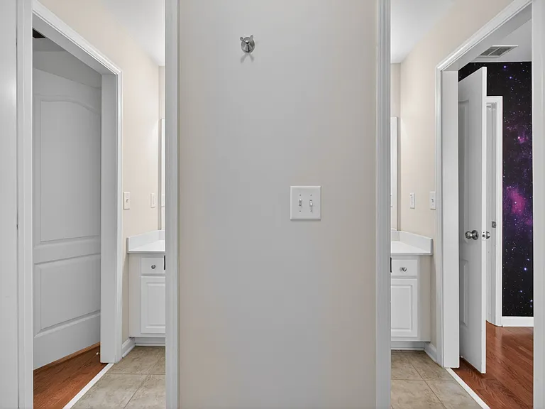2935 Whitfield Ave — Photo 6