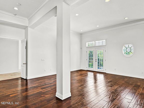 5th image of 120 CUELLO Court #201