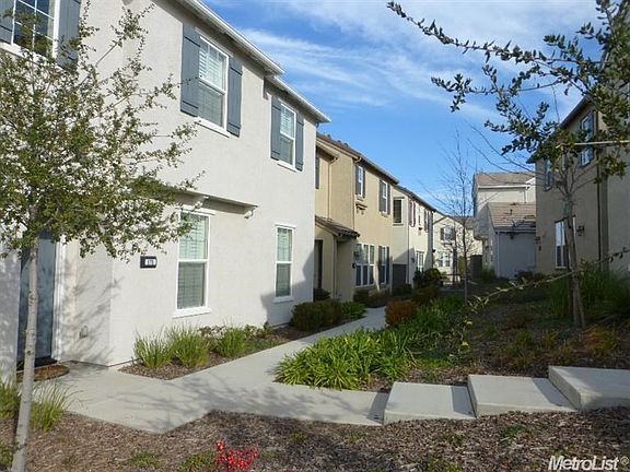 2nd image of 178 Talmont Cir