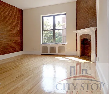 Rented by City Stop Realty | media 9