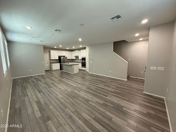 4th image of 2669 S Peppertree Dr #101