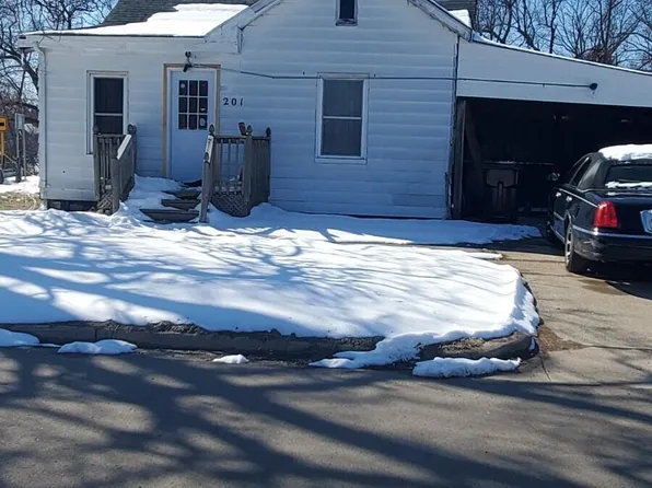 1201 3rd St, Albion, MI 49224